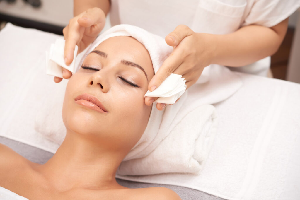 best cosmetologist in Indore, top dermatologist in Indore, best skin treatment in Indore
